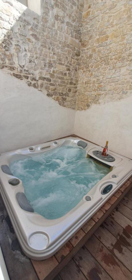 L'Acqua Dolce - La Rochelle - Ile De Re - Jacuzzi Appartement Buitenkant foto