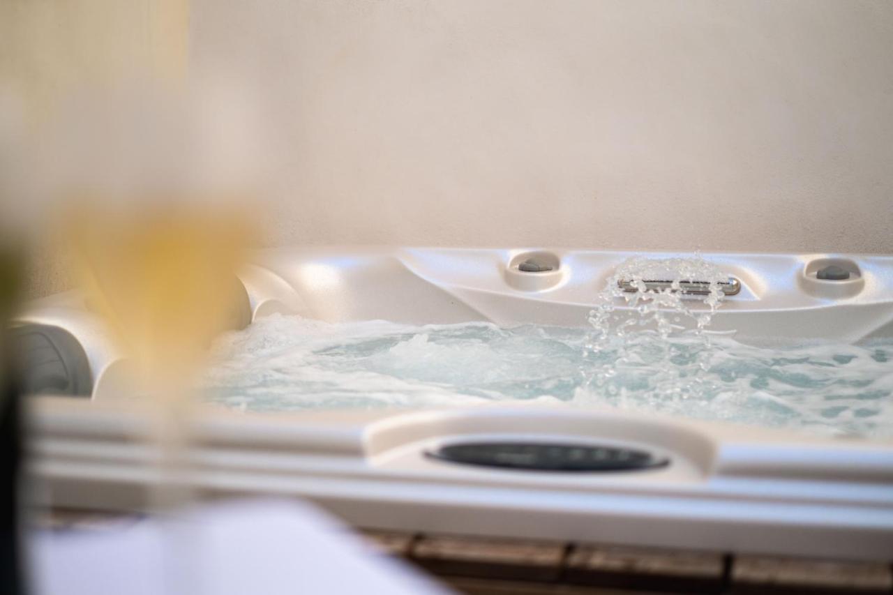 L'Acqua Dolce - La Rochelle - Ile De Re - Jacuzzi Appartement Buitenkant foto